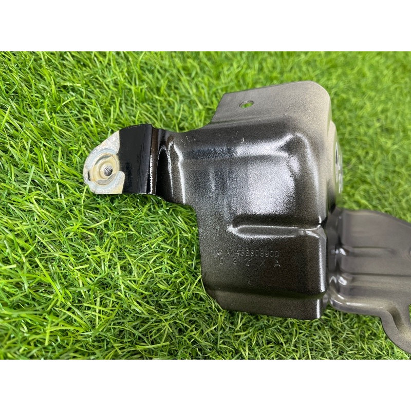 Крепление крыла (кузов и элементы) Mercedes-Benz EQB 350 X243 2022 A2438808900