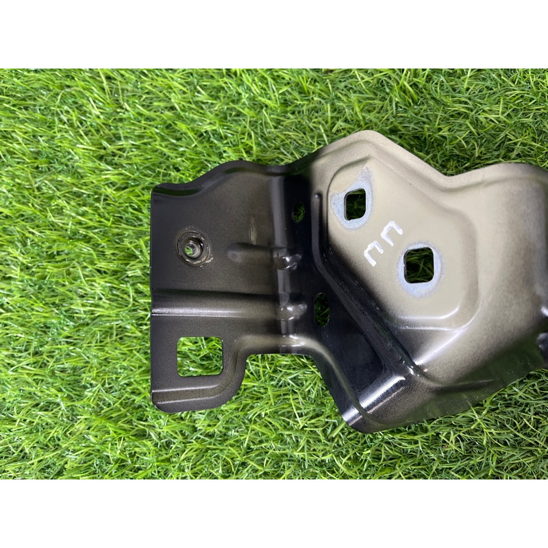 Крепление крыла (кузов и элементы) Mercedes-Benz EQB 350 X243 2022 A2438809000