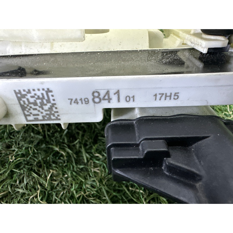 Мотор замка двері (електрика) BMW X5 F15 2015 4.4 51207419841