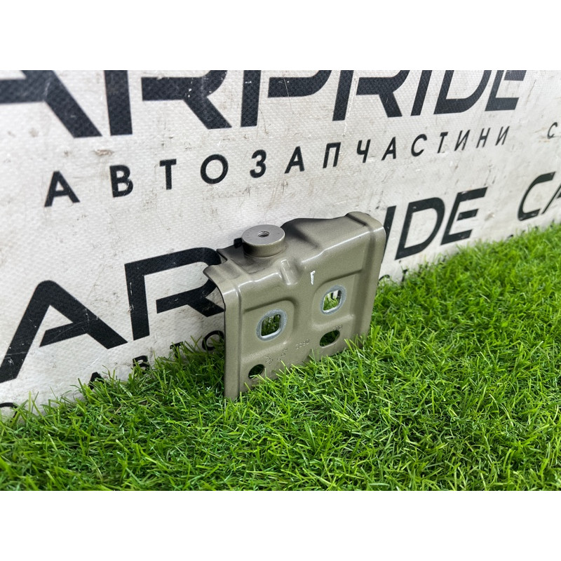 Крепление крыла (кузов и элементы) Mercedes-Benz EQB 350 X243 2022 A2476205700