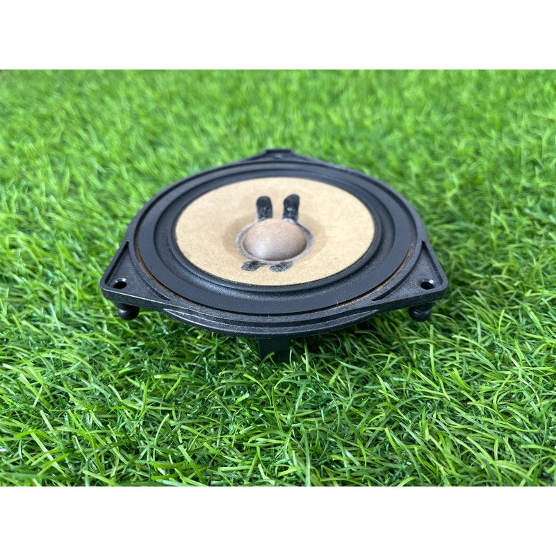 Центральный динамик в торпеду (электрика) Mercedes-Benz EQB 350 X243 2022 A2478202901