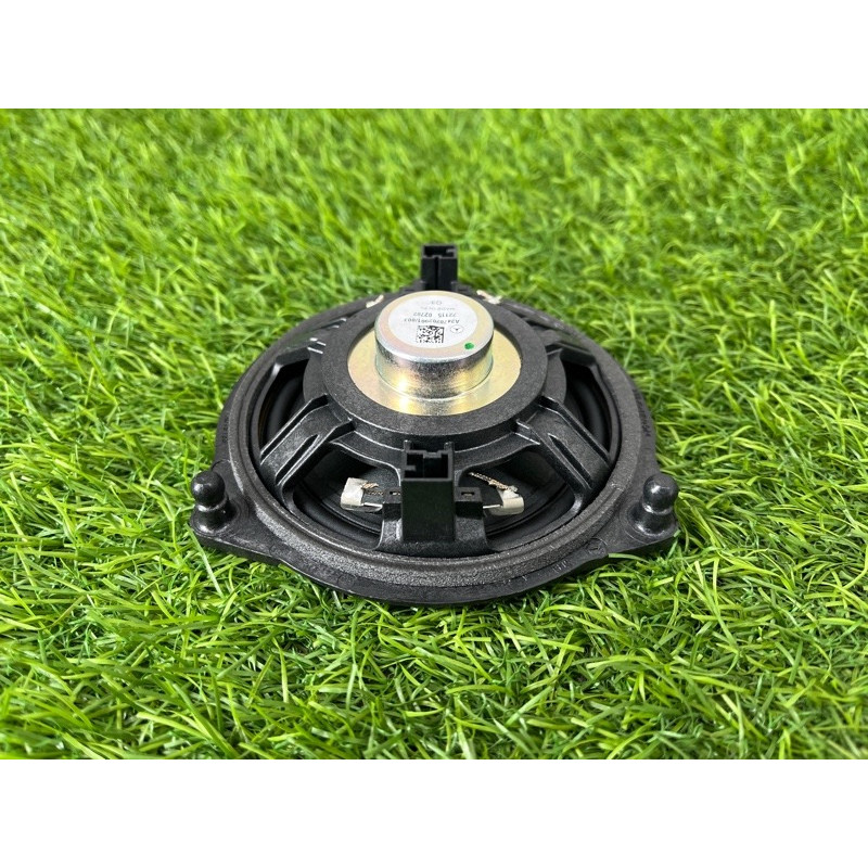 Центральный динамик в торпеду (электрика) Mercedes-Benz EQB 350 X243 2022 A2478202901