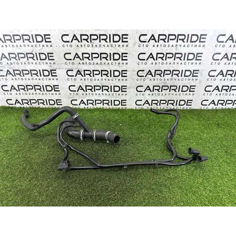 Патрубок (система охлаждения) LAND ROVER Range Rover L405 2016 5.0 LR034637