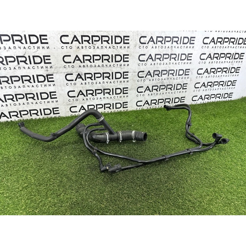 Патрубок (система охлаждения) LAND ROVER Range Rover L405 2016 5.0 LR034637