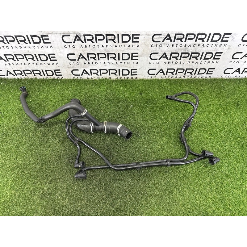 Патрубок (система охлаждения) LAND ROVER Range Rover L405 2016 5.0 LR034637