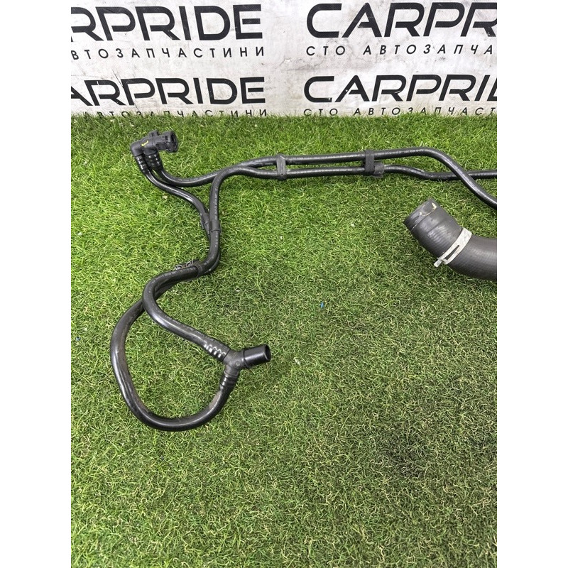 Патрубок (система охлаждения) LAND ROVER Range Rover L405 2016 5.0 LR034637