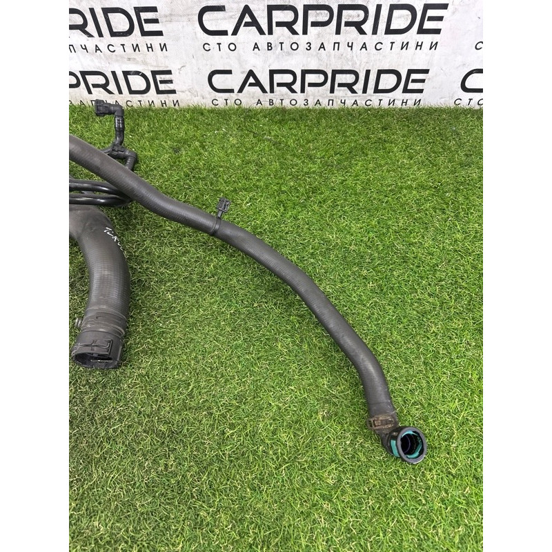 Патрубок (система охлаждения) LAND ROVER Range Rover L405 2016 5.0 LR034637