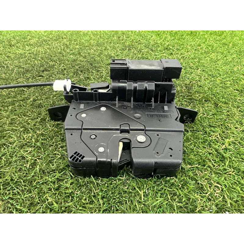 Замок багажника (кузов и элементы) BMW X5 F15 2015 4.4 51247269543