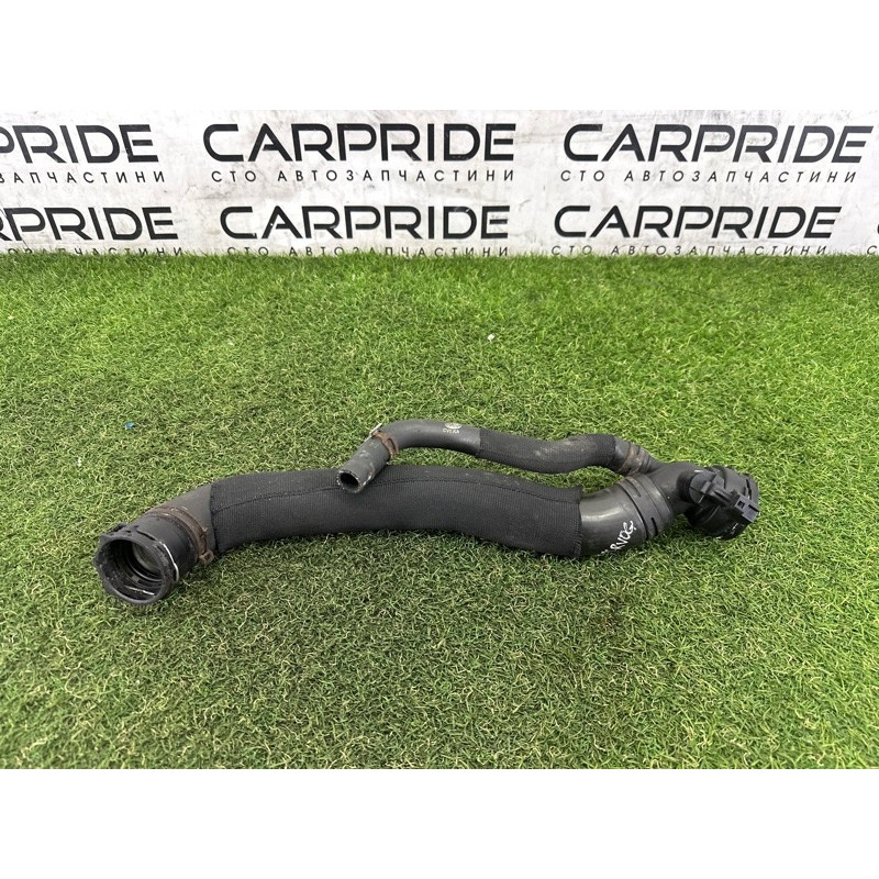 Патрубок (система охлаждения) LAND ROVER Range Rover L405 2016 5.0 LR042893