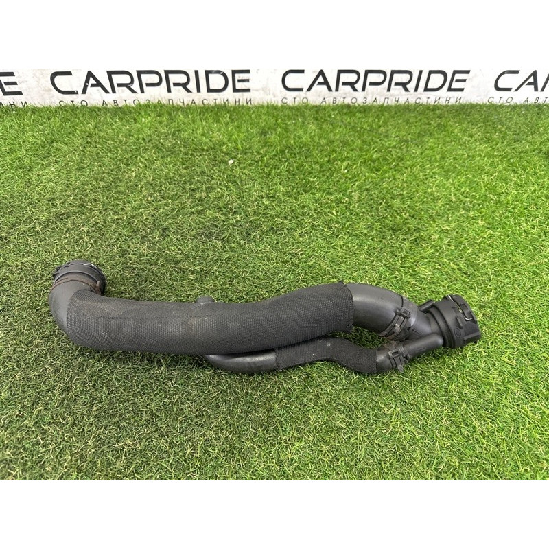 Патрубок (система охлаждения) LAND ROVER Range Rover L405 2016 5.0 LR042893