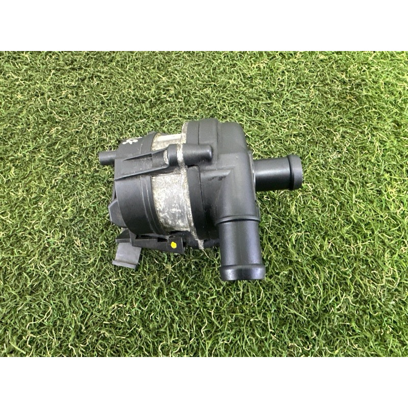 Помпа електрична (электрика) LAND ROVER Range Rover L405 2016 5.0 LR067228