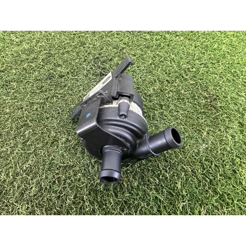 Помпа електрична (электрика) LAND ROVER Range Rover L405 2016 5.0 LR067228