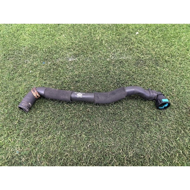 Патрубок (система охлаждения) LAND ROVER Range Rover L405 2016 5.0 LR062459