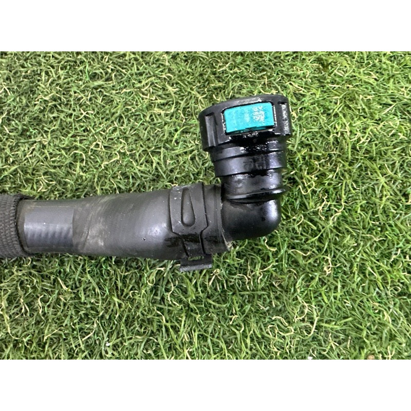 Патрубок (система охлаждения) LAND ROVER Range Rover L405 2016 5.0 LR062459