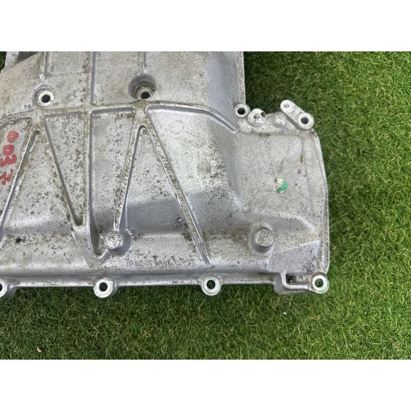 Коллектор впускной (впускная система) LAND ROVER Range Rover L405 2016 5.0 LR083608