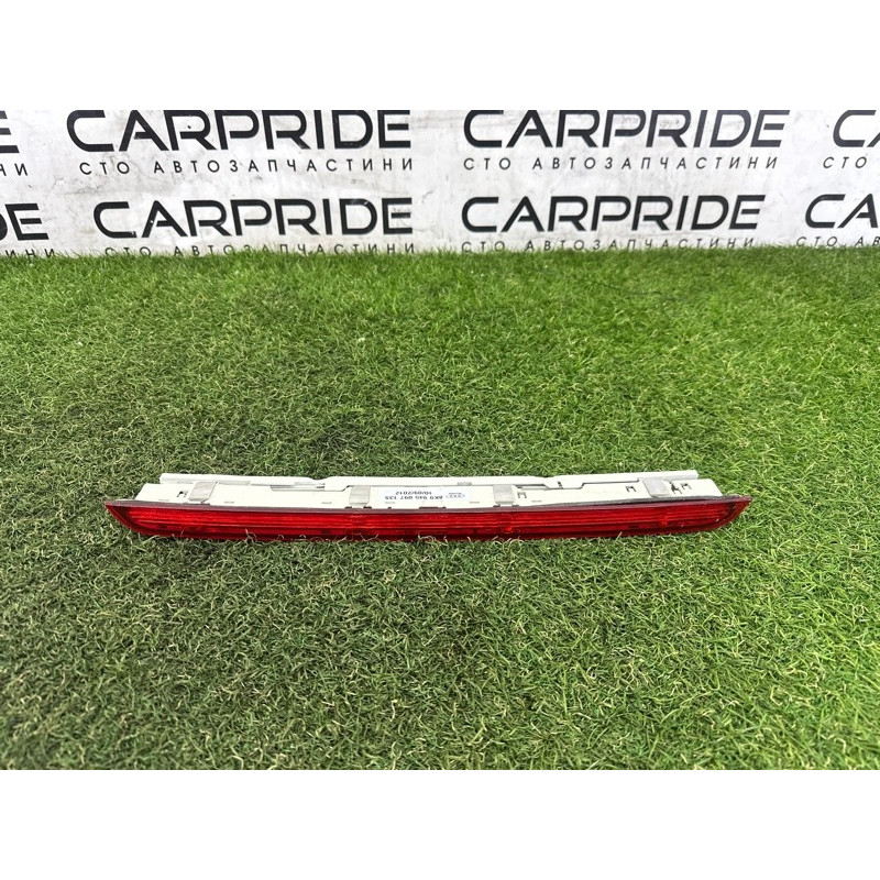 Повторитель стоп сигнала (оптика) AUDI A4 B8 2013 2.0 TFSI 8K9945097