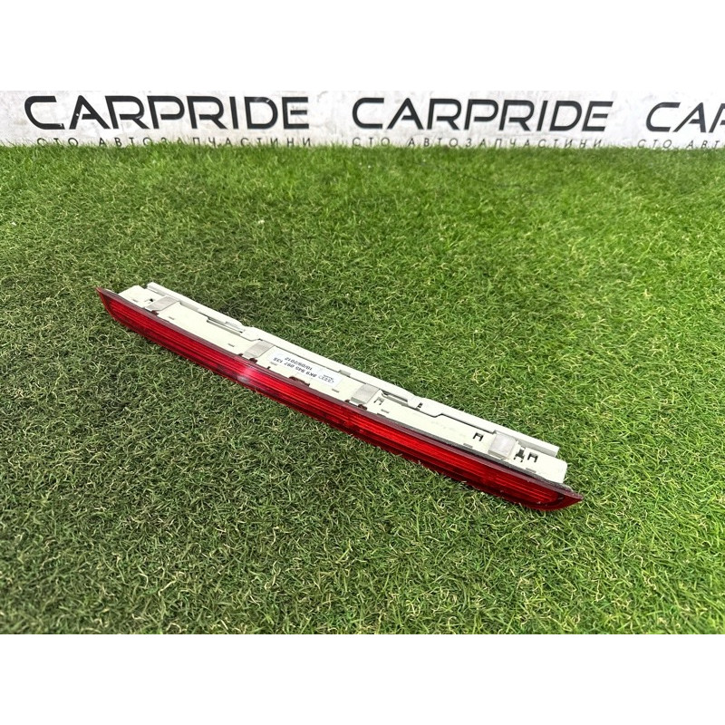 Повторитель стоп сигнала (оптика) AUDI A4 B8 2013 2.0 TFSI 8K9945097