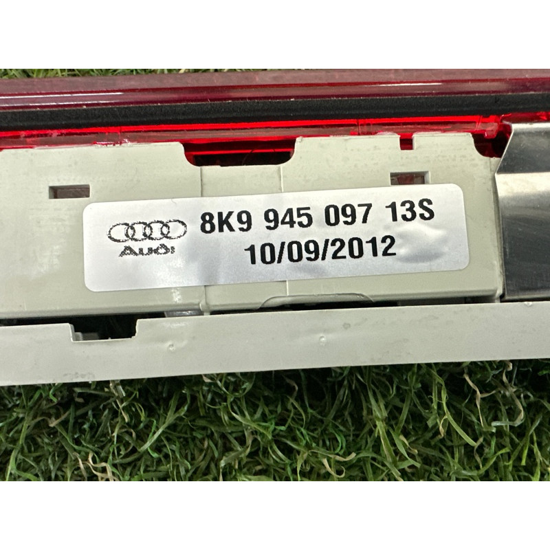 Повторитель стоп сигнала (оптика) AUDI A4 B8 2013 2.0 TFSI 8K9945097