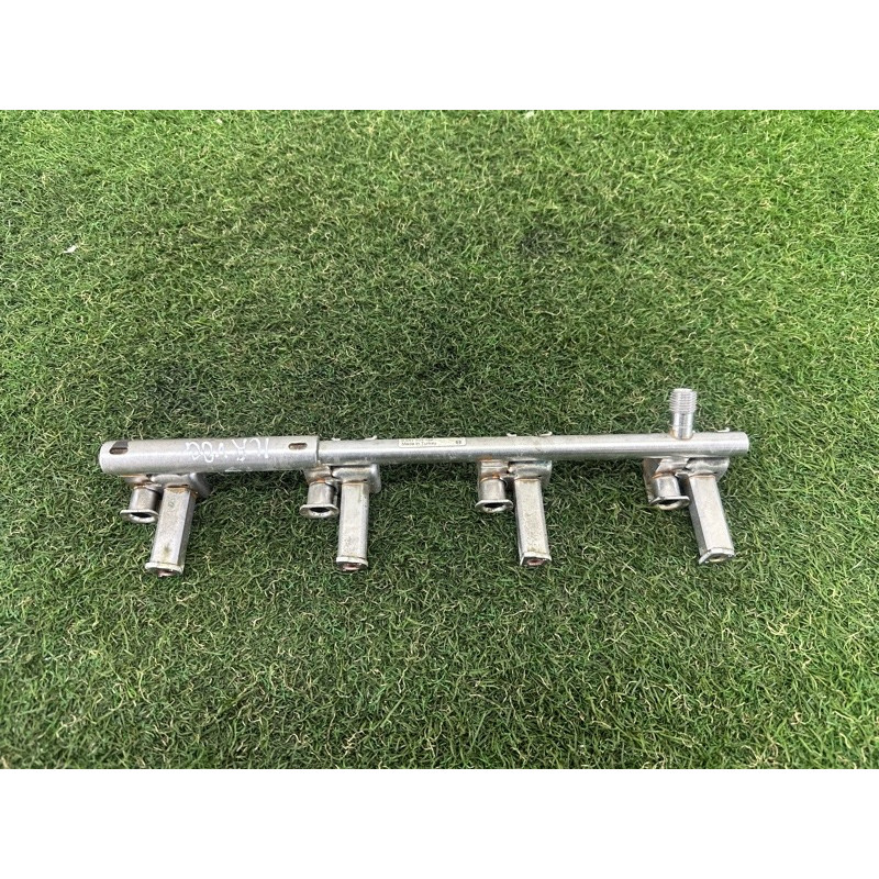 Паливна рампа (топливная система) LAND ROVER Range Rover L405 2016 5.0 LR035128