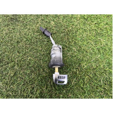 Личинка замка двери с ключом