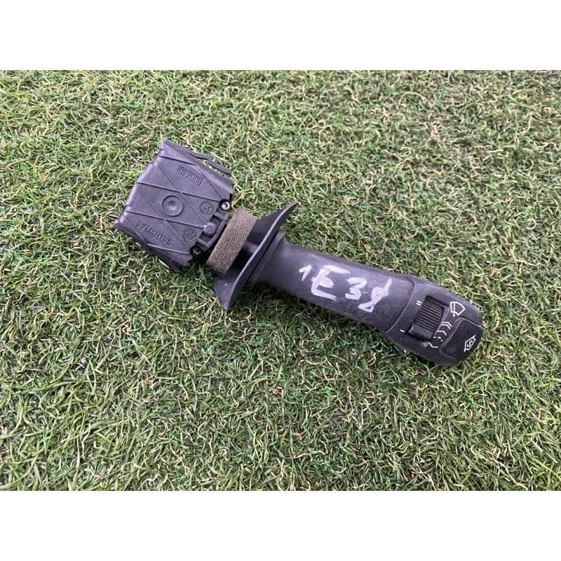 Перемикач двірників (електрика) BMW 7-series E38 1996 M60B40 61318352171