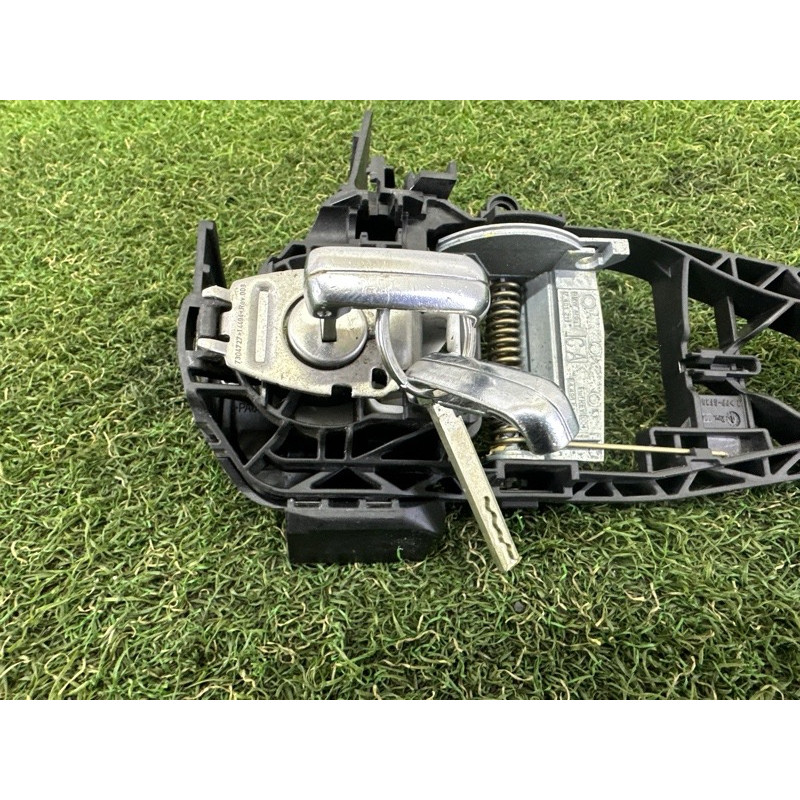 Личинка замка двери с ключом (кузов и элементы) BMW X5 F15 2015 4.4 51217401211