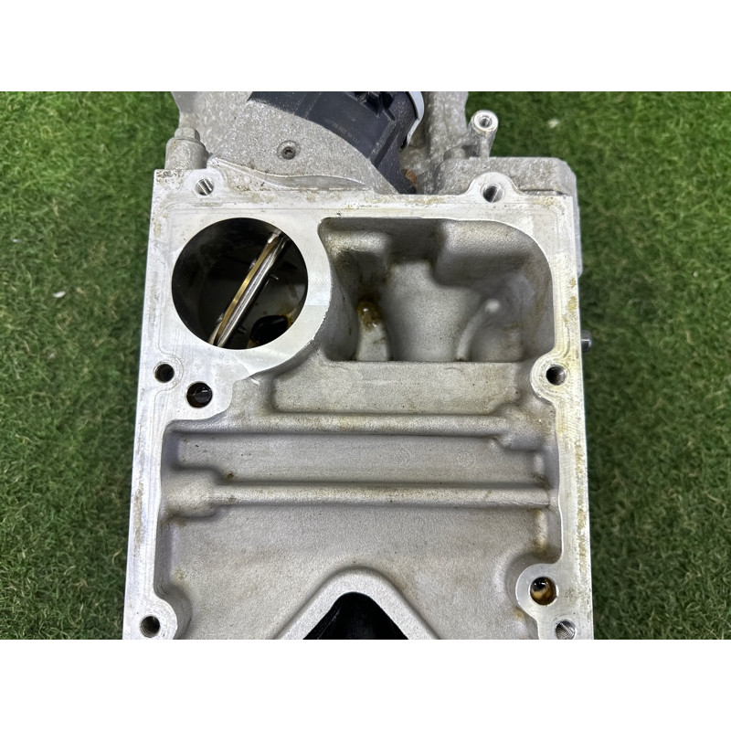 Компрессор ДВС (впускная система) LAND ROVER Range Rover L405 2016 5.0 LR088998