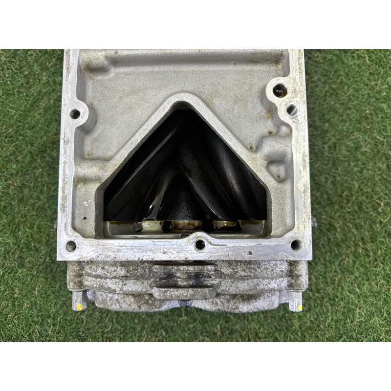 Компрессор ДВС (впускная система) LAND ROVER Range Rover L405 2016 5.0 LR088998