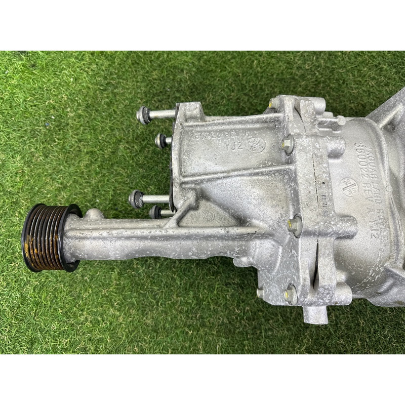 Компрессор ДВС (впускная система) LAND ROVER Range Rover L405 2016 5.0 LR088998