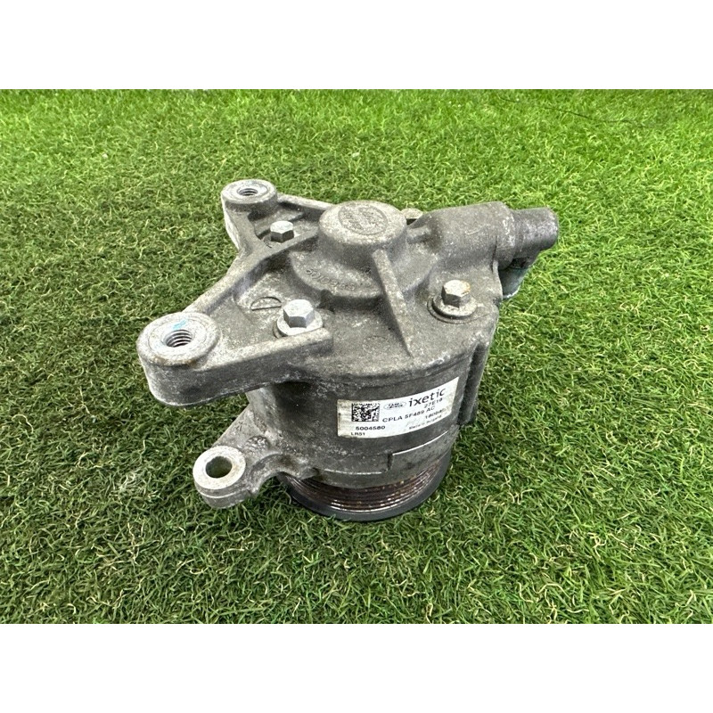 Насос гидроусилителя руля (рулевое управление) LAND ROVER Range Rover L405 2016 5.0 LR035471