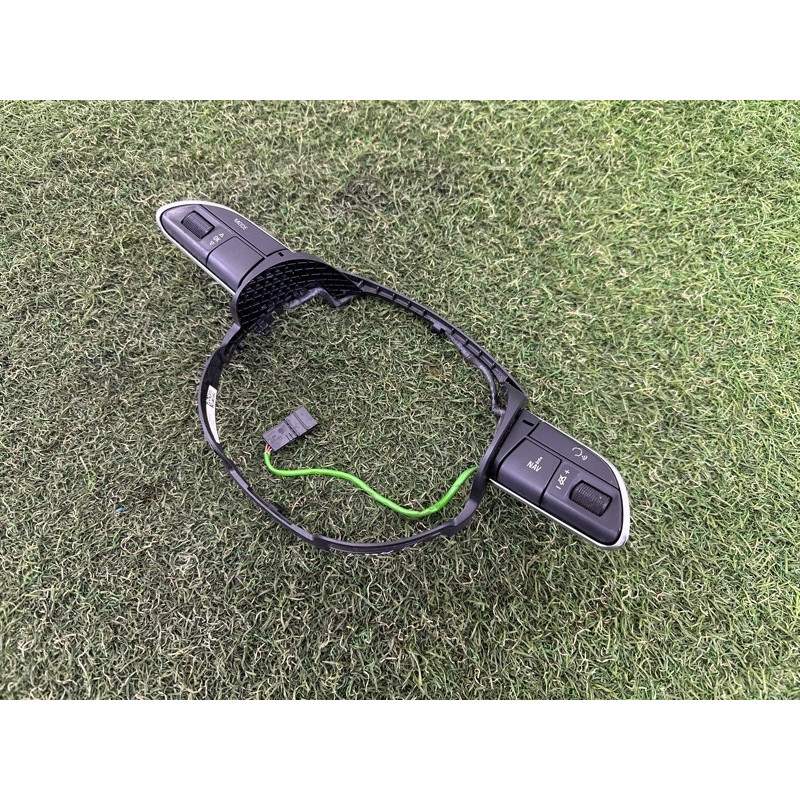 Кнопки руля (электрика / кнопки) AUDI A4 B8 2014 2.0 TFSI 4L0951523CXHA