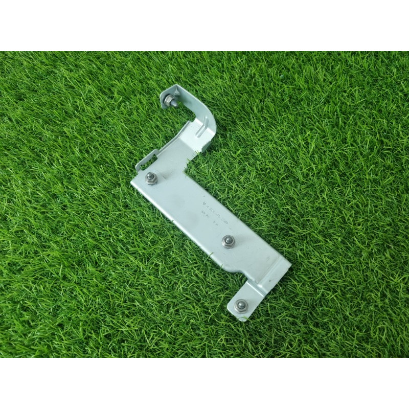 Кронштейн звукового сигнала (кузов и элементы) Mercedes-Benz EQB 350 X243 2022 A2435454500