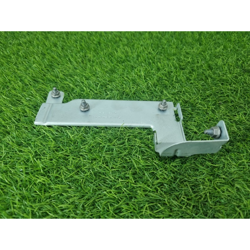 Кронштейн звукового сигнала (кузов и элементы) Mercedes-Benz EQB 350 X243 2022 A2435454500