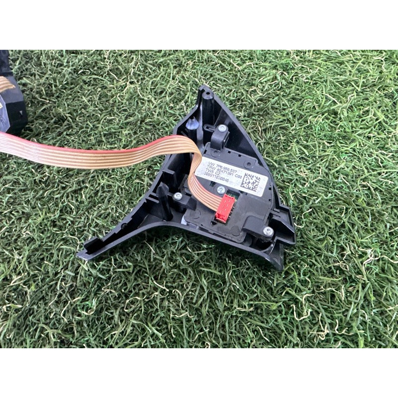 Кнопки руля (электрика / кнопки) Volkswagen Touareg NF 2011 3.6 7P6959537