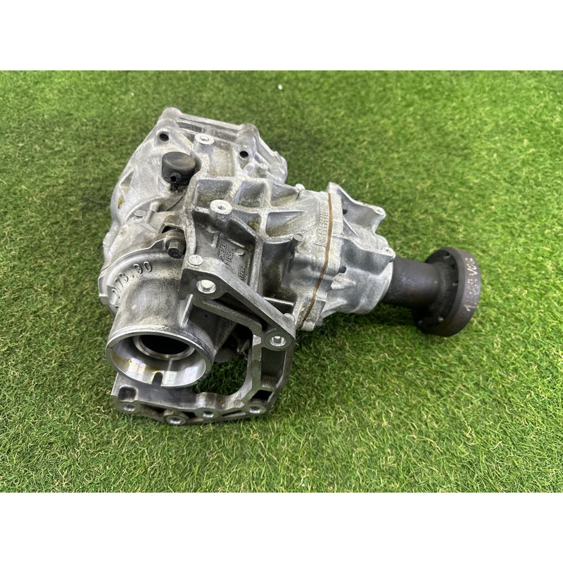 Раздаточная коробка (трансмиссия) LAND ROVER Range Rover Evoque L538 2016 2.0 LR051076