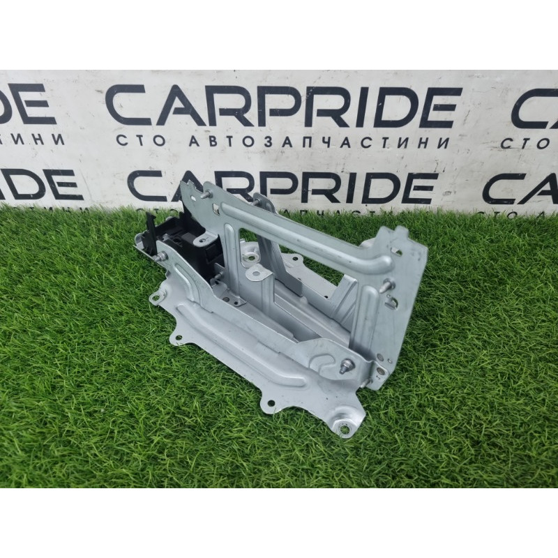 Кронштейн блока управления (кузов и элементы) Mercedes-Benz EQB 350 X243 2022 A2435450700