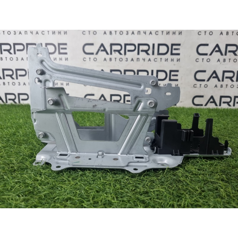 Кронштейн блока управления (кузов и элементы) Mercedes-Benz EQB 350 X243 2022 A2435450700