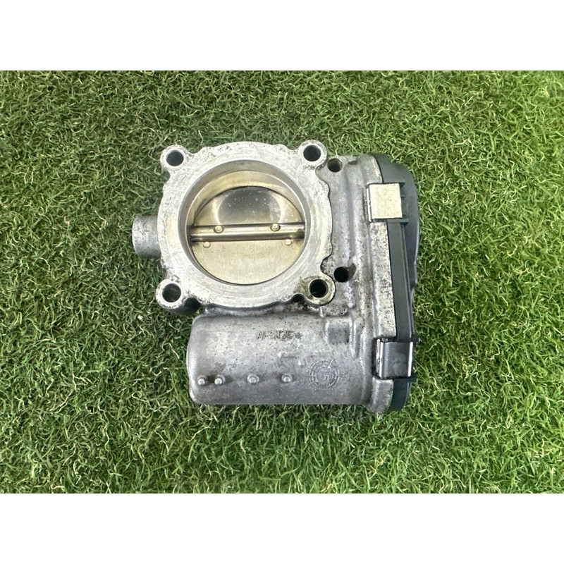 Дроссельная заслонка (электрика двигателя) LAND ROVER Range Rover Evoque L538 2016 2.0 LR049646