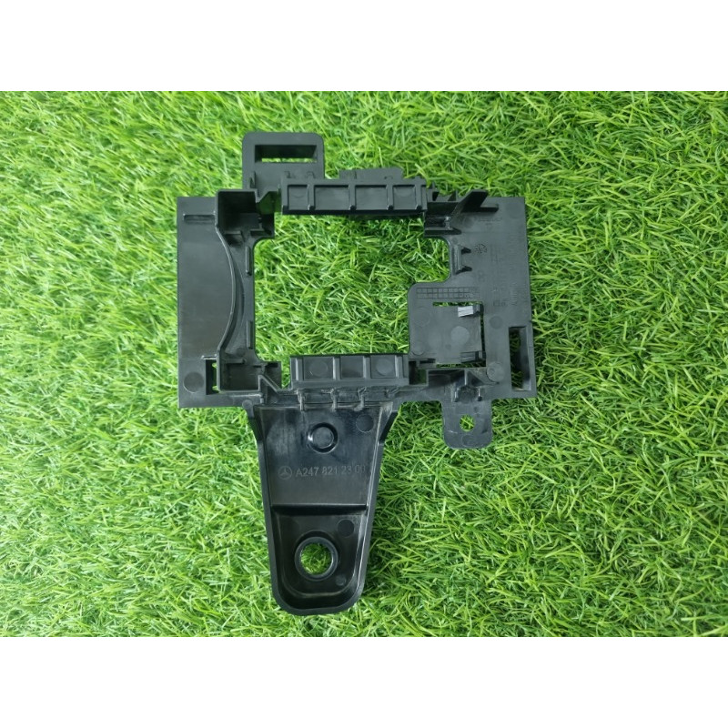 Кронштейн датчика слепых зон (кузов и элементы) Mercedes-Benz EQB 350 X243 2022 A2478214200