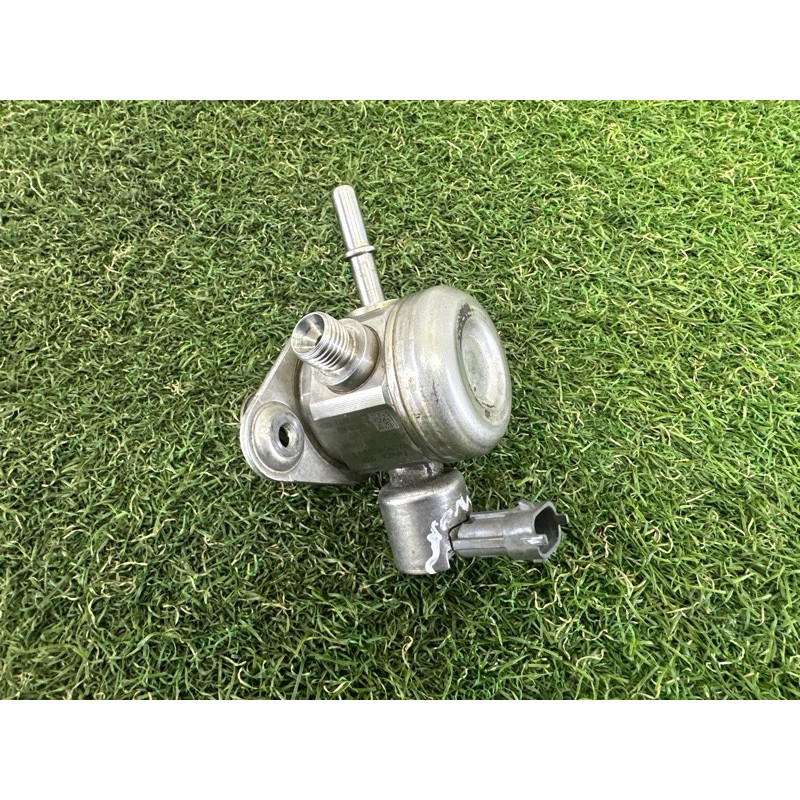 ТНВД (топливная система) LAND ROVER Range Rover Evoque L538 2016 2.0 LR025599