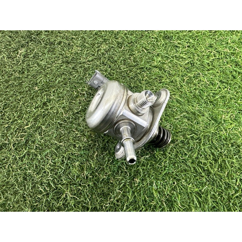 ТНВД (топливная система) LAND ROVER Range Rover Evoque L538 2016 2.0 LR025599