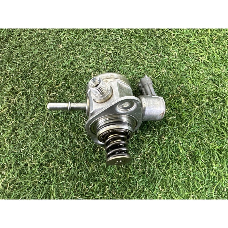 ТНВД (топливная система) LAND ROVER Range Rover Evoque L538 2016 2.0 LR025599