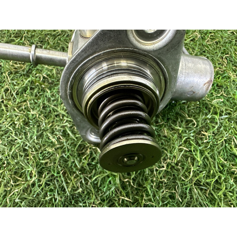 ТНВД (топливная система) LAND ROVER Range Rover Evoque L538 2016 2.0 LR025599