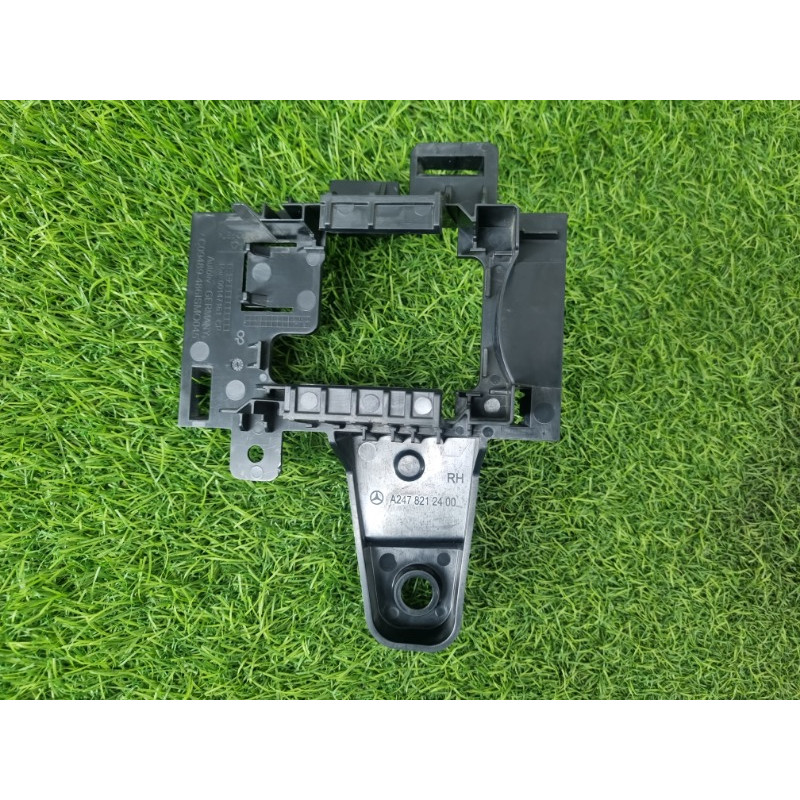 Кронштейн датчика слепых зон (кузов и элементы) Mercedes-Benz EQB 350 X243 2022 A2478212400