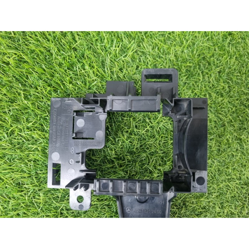 Кронштейн датчика слепых зон (кузов и элементы) Mercedes-Benz EQB 350 X243 2022 A2478212400