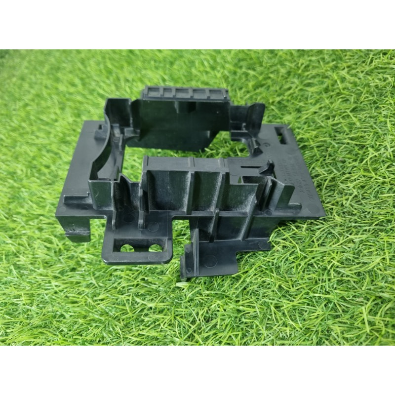 Кронштейн датчика слепых зон (кузов и элементы) Mercedes-Benz EQB 350 X243 2022 A2478212400