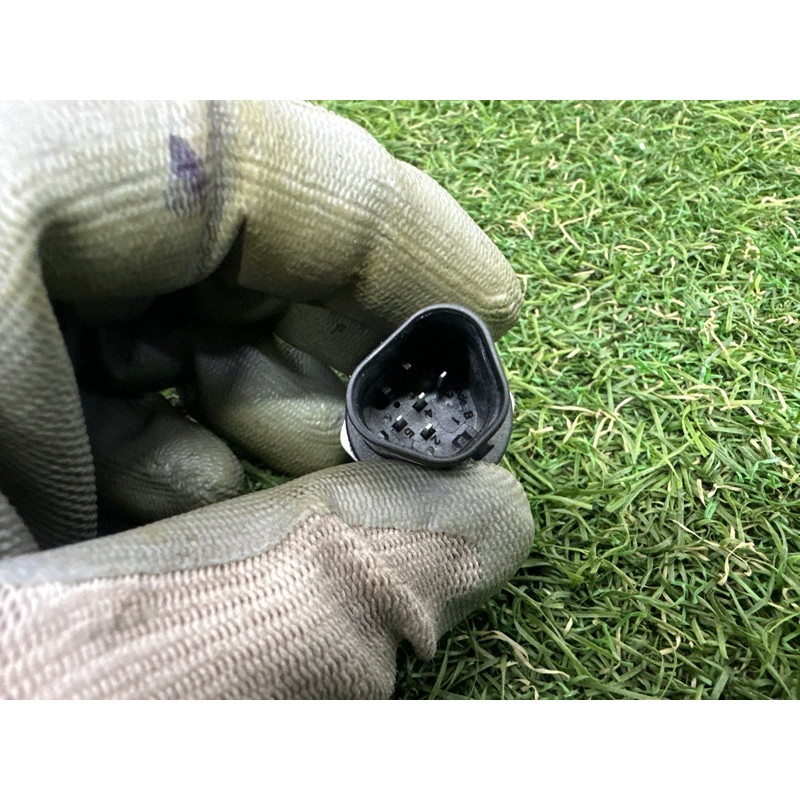 Датчик тиску пального (электрика / датчики) LAND ROVER Range Rover Evoque L538 2016 2.0 LR065516