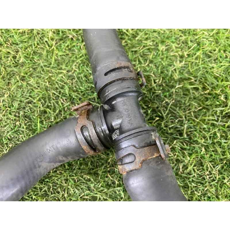 Патрубок (система охлаждения) LAND ROVER Range Rover L405 2016 5.0 LR034628