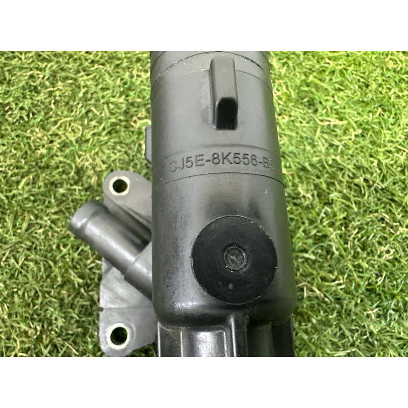 Фланець системи охолодження (система охлаждения) LAND ROVER Range Rover Evoque L538 2016 2.0 LR038758