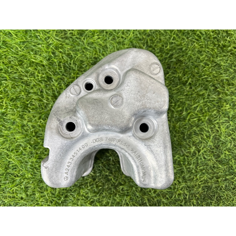 Кронштейн подрамника (подвеска) Mercedes-Benz EQB 350 X243 2022 A2433451400